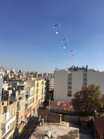 100. YILDA KİLİS'TE PARAMOTORLU KUTLAMA