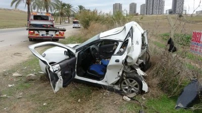 14 yaşındaki sürücü cipiyle otomobile çarptı: 1 ölü