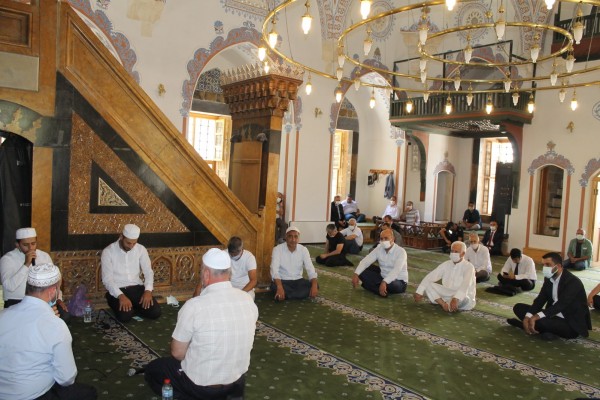 15 TEMMUZ DEMOKRASİ VE MİLLİ BİRLİK GÜNÜ’NDE ŞEHİTLERİMİZ İÇİN MEVLİD-İ ŞERİF OKUNDU