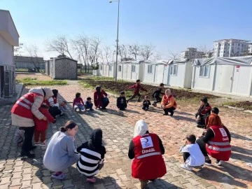 6 Şubat'ın yıl dönümünde Kilis Kızılay depremzedeleri unutmadı