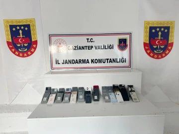 867 bin TL değerinde kaçak telefon ele geçirildi