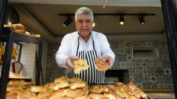 91 yıllık gelenek...İftarlık tabanca, kılıç ve testiler büyük ilgi görüyor