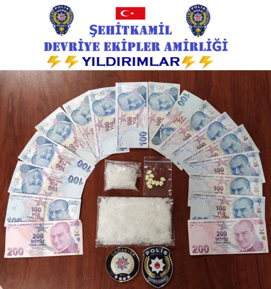 ŞÜPHE ÜZERİNE DURDURULAN ARACIN SÜRÜCÜSÜ EHLİYETSİZ ÇIKTI