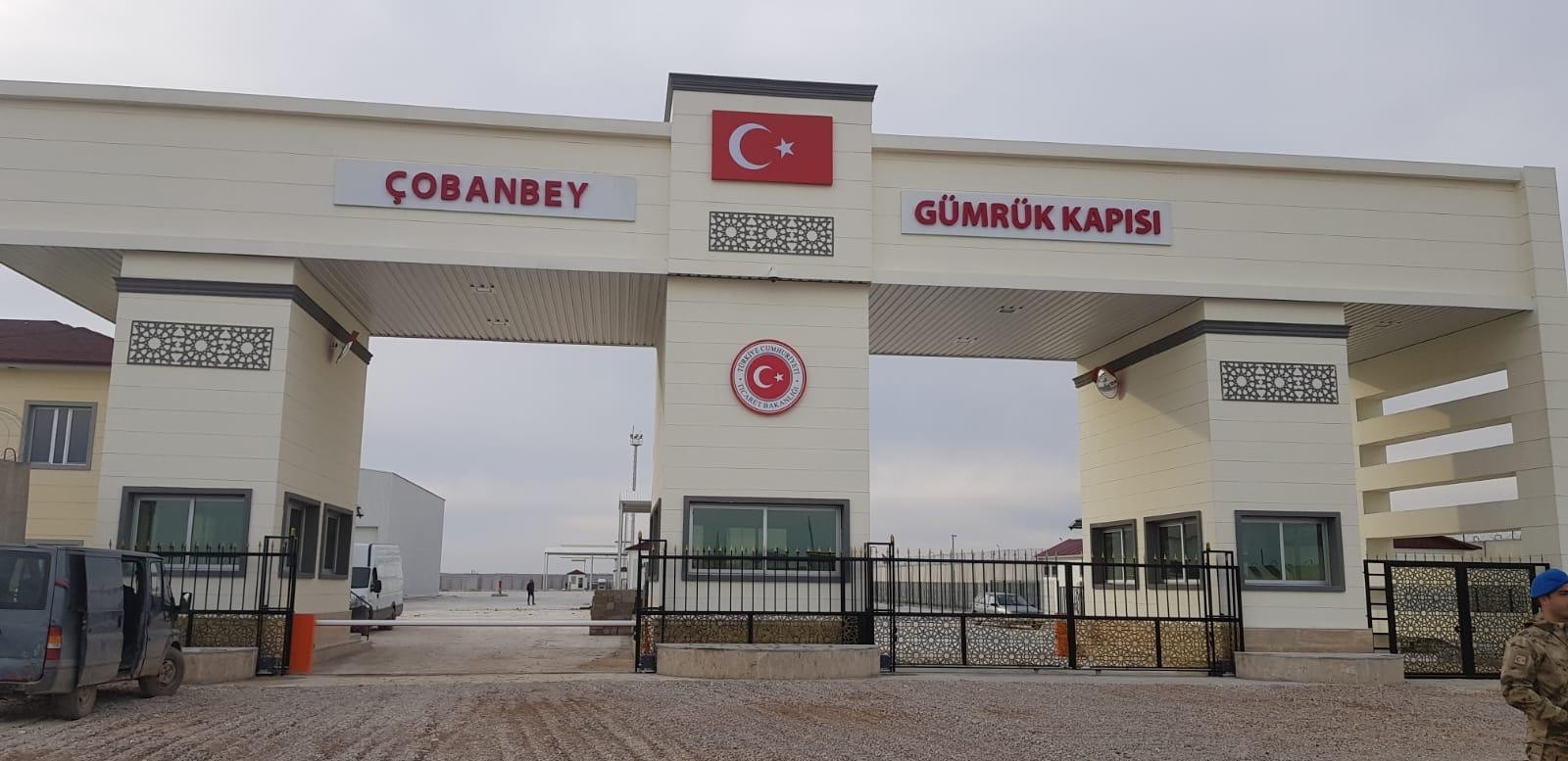 - ÇOBANBEY SINIR KAPISI BİR HAFTA KAPALI