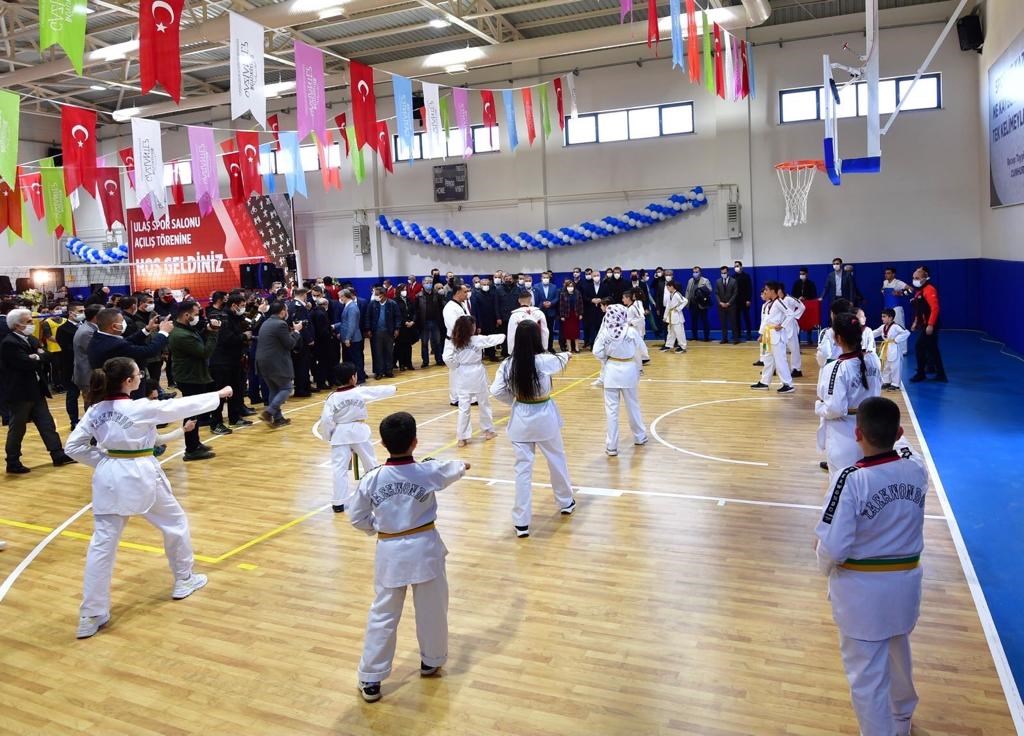 SPOR ŞEHRİ GAZİANTEP’E YENİ BİR SPOR SALONU DAHA KAZANDIRILDI