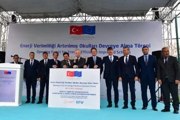 AB ortak Projesi ile Enerji Verimliliği Artırılmış Okulları Devreye Alma Töreni Ali Küncülü Ortaokulunda düzenlendi