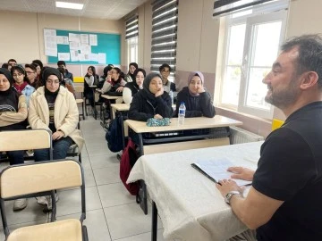 Ahmet Karakılınç kariyer günlerinde! Öğrencilere başarısını anlattı