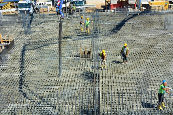 Aliağa Mesleki ve Çevresel Hastalıklar Hastanesi inşaatında yoğun mesai
