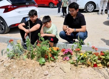 Anneleri maganda kurşunuyla ölen kardeşlerin en acı Anneler Günü