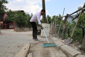 Atandığı köyü güzelleştiren imam