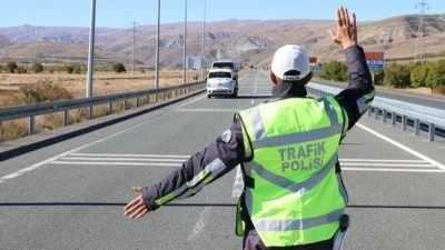 Bakan Yerlikaya: &quot;33 bin 770 araca/sürücüye işlem yapıldı&quot;