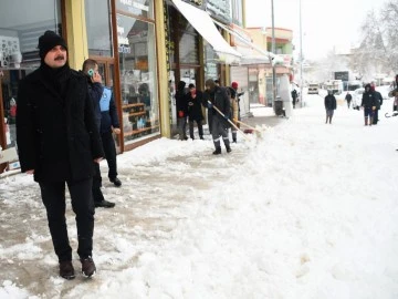 BAŞKAN DOĞRU, KAR TEMİZLEME ÇALIŞMALARINI YERİNDE İNCELEDİ