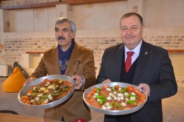 BAŞKAN SERVET RAMAZAN'DAN MÜJDELİ HABER,  &quot;KİLİS TAVA'NIN COĞRAFİ İŞARET BELGESİNİ ALDIK&quot;