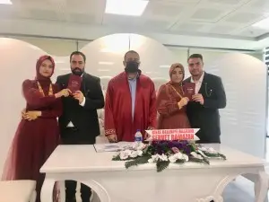 BELEDİYEDE AYNI ANDA İKİ KARDEŞİN NİKAHI KIYILDI