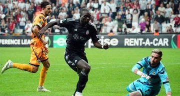 Beşiktaş 90'da yıkıldı