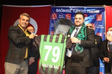 BTP GENEL BAŞKAN HÜSEYİN BAŞ'A KİLİS BELEDİYESPOR FORMASI