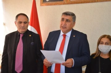 CHP İL BAŞKANI PERKER &quot;ASGARİ ÜCRETTEN VERGİ VE KESİNTİLERE SON VERİLSİN&quot;