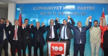 CHP'nin Aday tanıtım toplantısı salona sığmadı