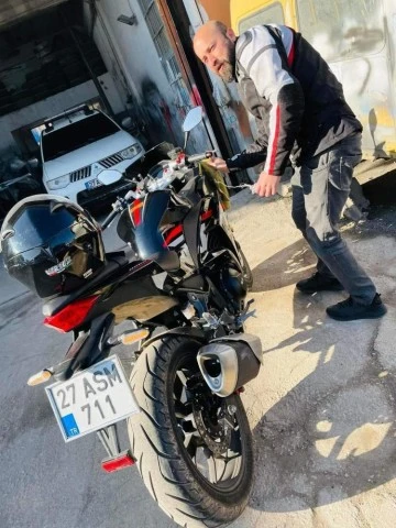 Direğe çarpan motosiklet sürücüsü hayatını kaybetti!