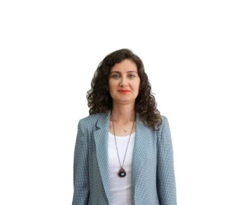 Doç. Dr. Esra Asıcı TRT Çukurova Radyosu’na Konuk Oldu