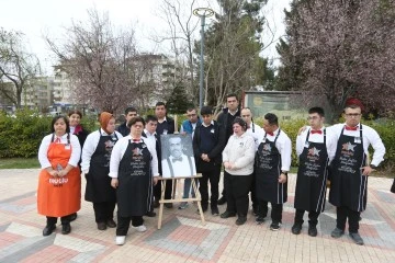 Dünya Down Sendromlular Farkındalık Günü Programı’nda Depremde Vefat Eden Caner Anıldı