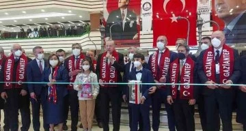 DÜNYANIN EN BÜYÜK KONGRE MERKEZİNİ CUMHURBAŞKANI HİZMETE AÇTI