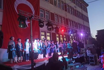 Ekrem Çetin Kız Anadolu Lisesi’nde Mezuniyet programı