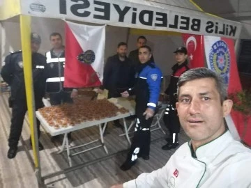 Emniyet Müdürlüğü'nden, vatandaşlara lokma tatlısı ikramı