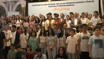 Fatma Şahin LGS’ de dereceye giren öğrencilerle buluştu