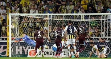 Fırtına, Kadıköy'de koptu!