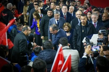 Gaziantep Büyükşehir, Bakan Kasapoğlu’nun Katılımıyla 1500 Lisanslı Sporcuya Bisiklet Dağıttı