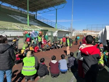 Gaziantep Büyükşehir, Depremzede Vatandaşlara Psikolojik Destek Sağlıyor