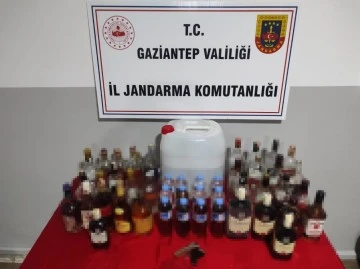 Gaziantep'te 135 litre kaçak alkol ele geçirildi