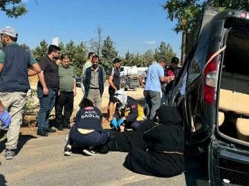 Gaziantep'te 2 hafif ticari araç çarpıştı: 5 yaralı