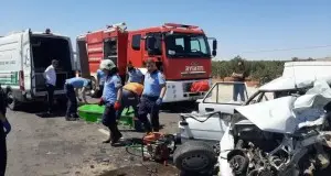 GAZİANTEP’TE İKİ ARAÇ KAFA KAFAYA ÇARPIŞTI; 1 ÖLÜ, 1 YARALI