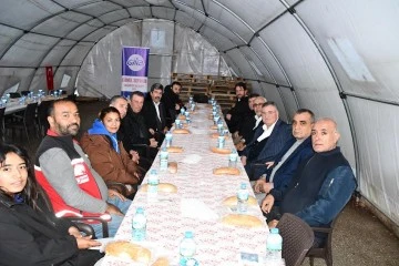 Gaziantepli halıcılar Depremzedelerle iftarda buluştu