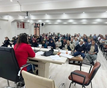 Hacca gidecek Hacı adaylarına sağlık semineri verildi