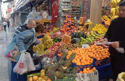 Hamileler için yaz meyveleri kışın da tezgahlarda