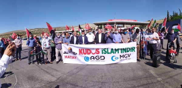 HATAY’DAN KUDÜS'E DESTEK KONVOYU!  CİLVEGÖZÜ SINIR KAPISINDA İSRAİL'İ PROTESTO ETTİLER