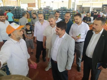 HÜDA PAR Gaziantep İl Başkanı Göçer semt pazarını ziyaret etti