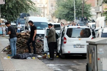 Husumetli aileler arasında silahlı kavga: 3 ölü, 1 yaralı