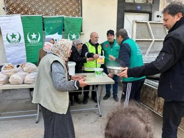 İDEA'dan dar gelirli ailelere iftar yemeği