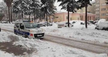 İSLAHİYE’DE YOĞUN KAR YAĞIŞI