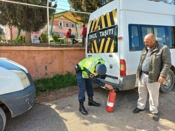 Jandarma okul servislerini denetledi