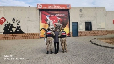  Jandarmadan başarılı operasyon: 12 aranan şahıs yakalandı