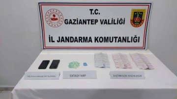 Jandarmadan uyuşturucu ve KOM olayında 460 gözaltı