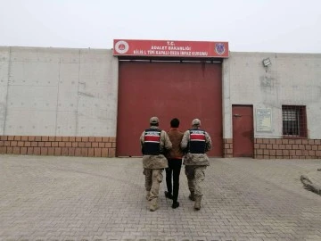 Kamu Malına Zarar Verme suçundan aranan şahsı jandarma yakaladı