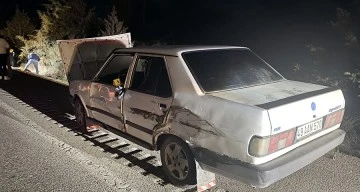 Karayolunda arızalanan otomobile tır çarptı: 1 ölü