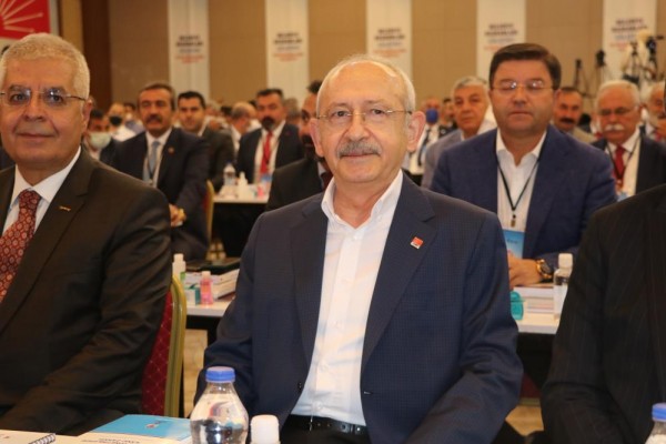 KILIÇDAROĞLU &quot;10 BİN DOLAR ALAN SİYASETÇİ KİM? SİYASİ AHLAK KANUNU ÇIKARACAĞIZ!&quot;