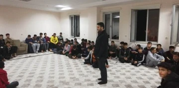 Kilis İl Müftülüğü Gençlik Koordinatörlüğü &quot;Gençliğe Değer Seminerleri&quot; devam ediyor